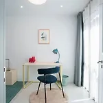 Contemporary Oceanside Rooftop Apartamento