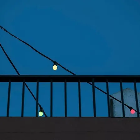 Contemporary Oceanside Rooftop Appartamento *