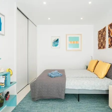 Apartamento Contemporary Oceanside Rooftop