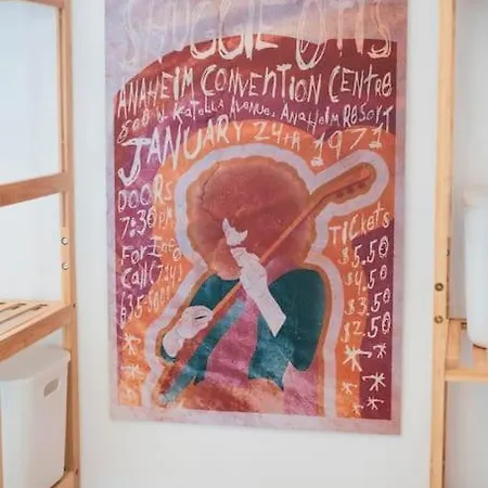 Contemporary Oceanside Rooftop Apartamento