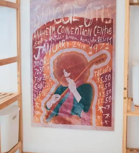 Contemporary Oceanside Rooftop Appartamento